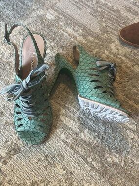 Donald J. Pliner Teal Green Textured Lace-Up Slingback Heels